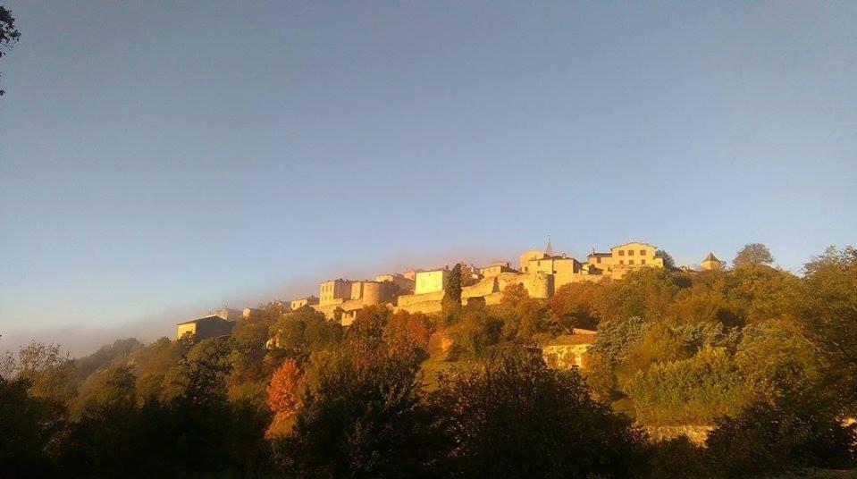 Seuls En Pleine Nature - Gite La Cote Blanche Puygaillard-de-Quercy Buitenkant foto